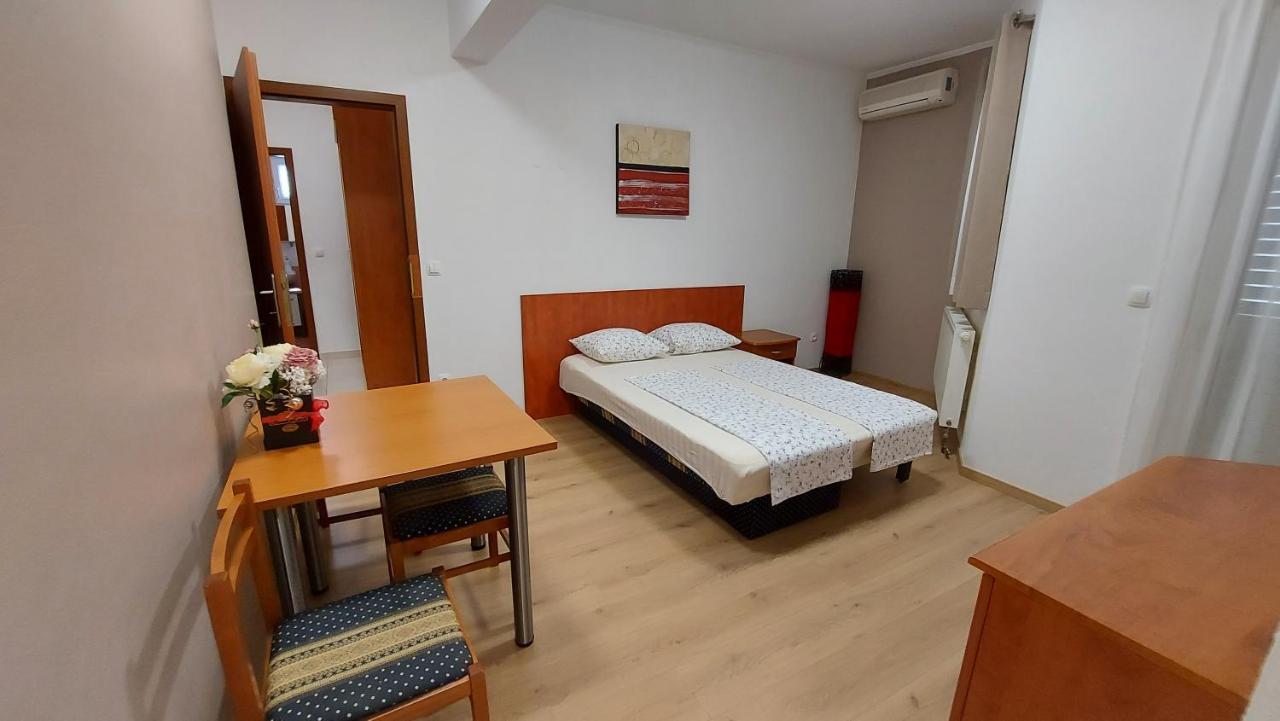 Villa Rossa Tučepi Exterior foto